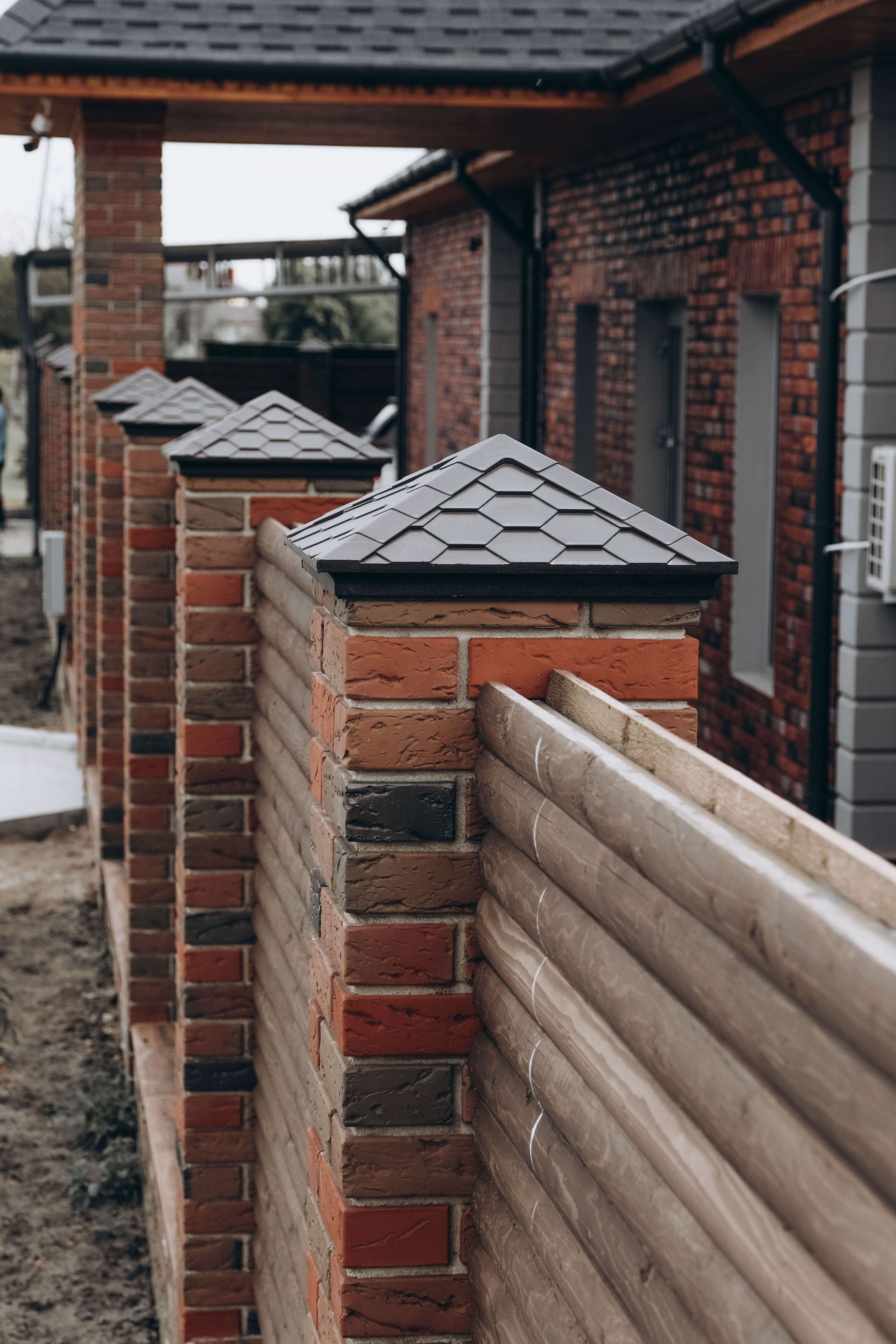 Колпак Zking Эверест Коричневый на столб 1.5х1.5 кирпича (390х390мм) в Крымске фото