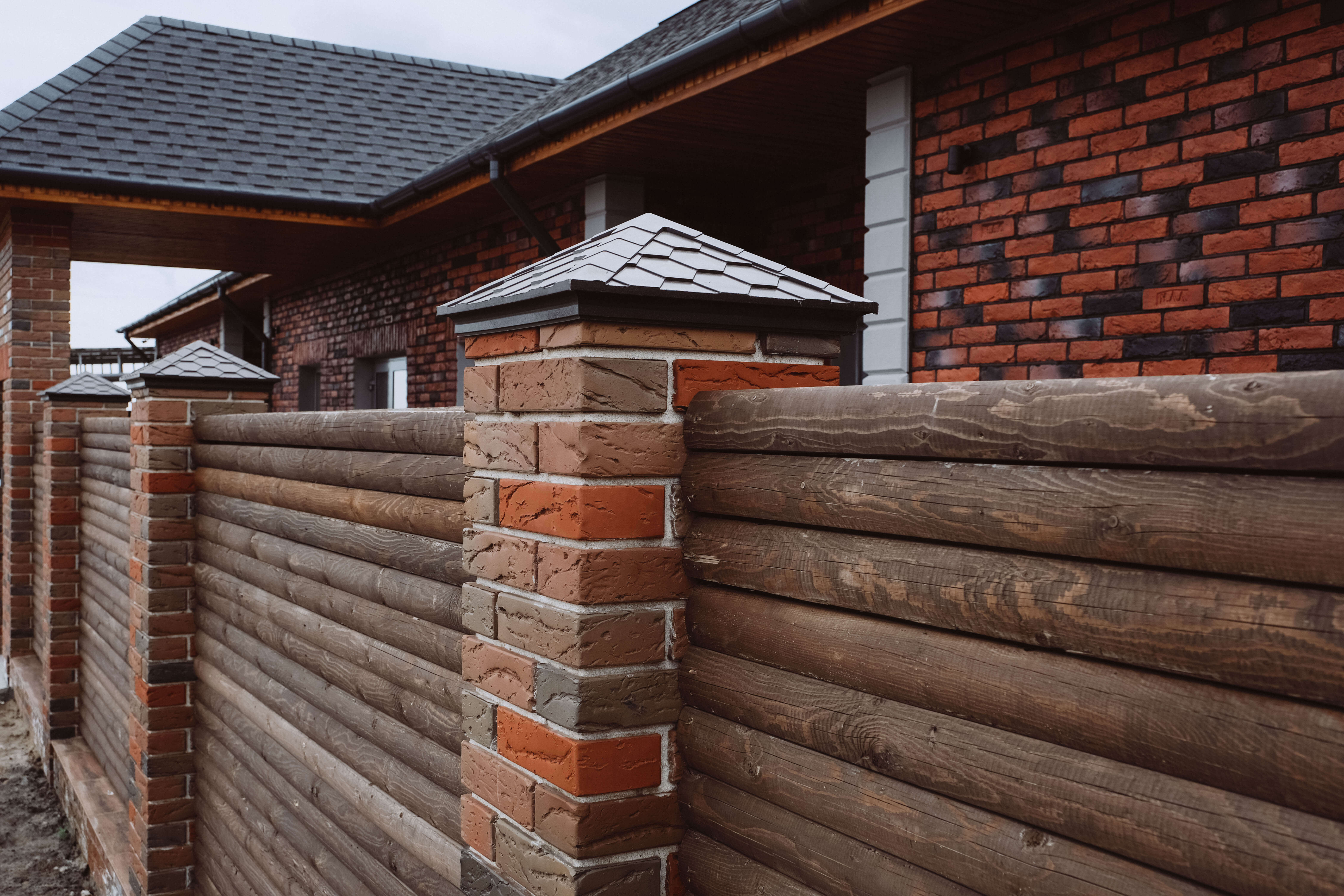 Колпак Zking Эверест Коричневый на столб 1.5х1.5 кирпича (390х390мм) в Крымске фото